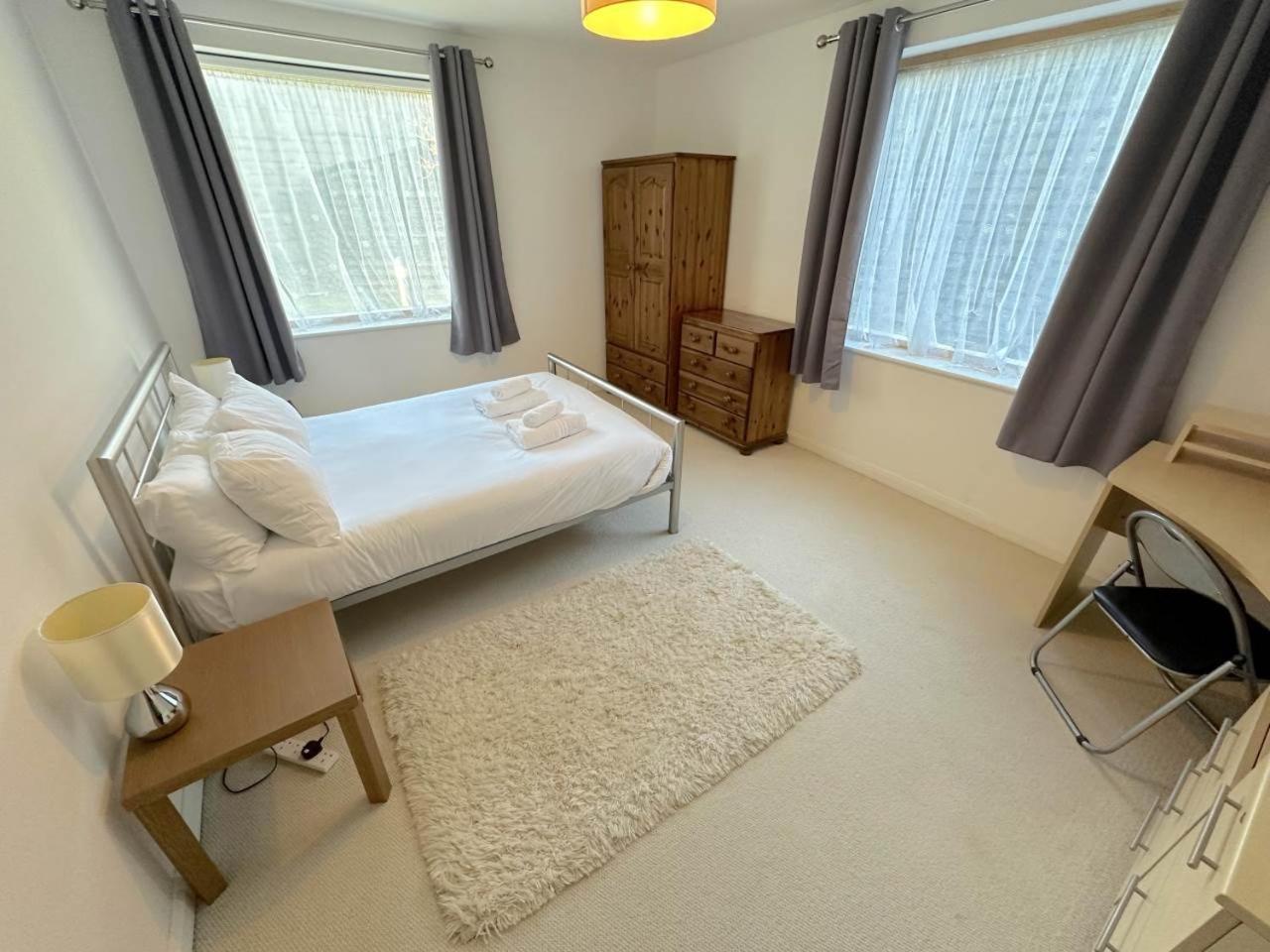 Parc Y Bryn Serviced Apartments Aberystwyth Extérieur photo