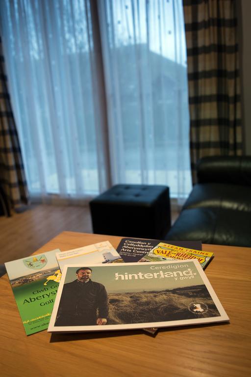 Parc Y Bryn Serviced Apartments Aberystwyth Extérieur photo