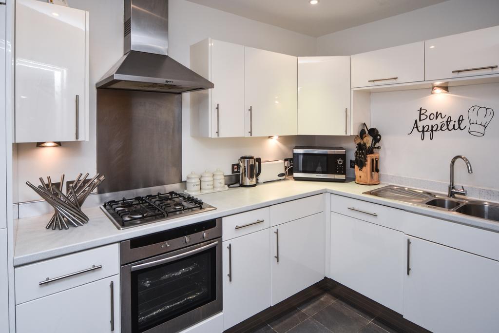 Parc Y Bryn Serviced Apartments Aberystwyth Extérieur photo