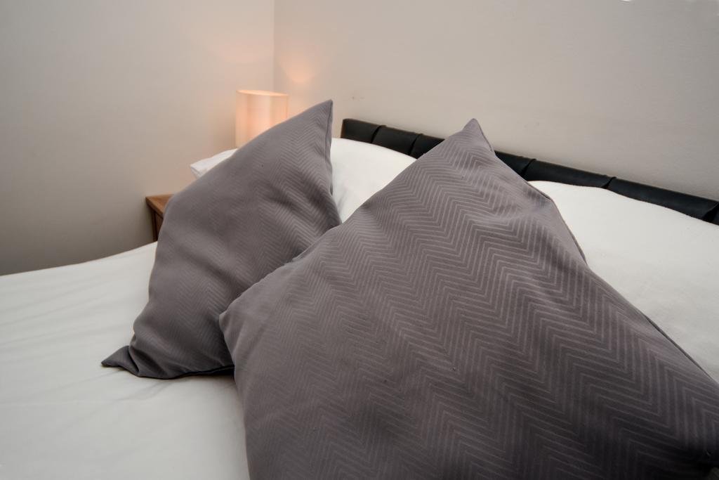 Parc Y Bryn Serviced Apartments Aberystwyth Extérieur photo