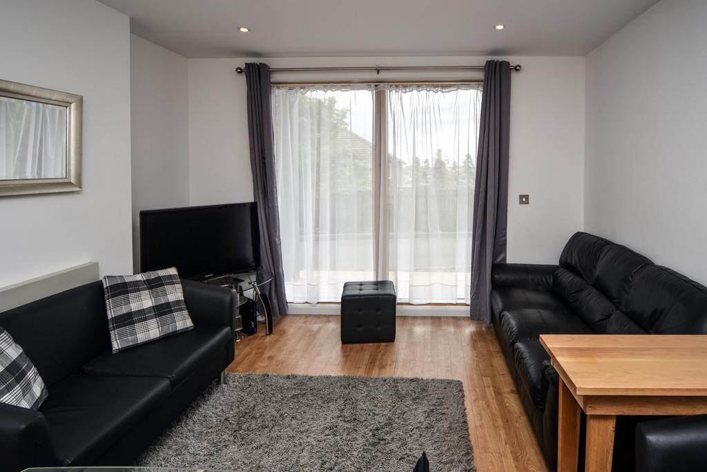 Parc Y Bryn Serviced Apartments Aberystwyth Extérieur photo