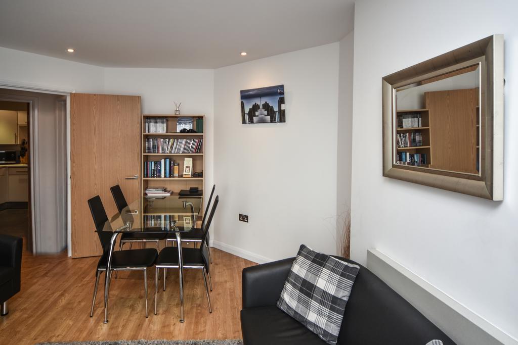 Parc Y Bryn Serviced Apartments Aberystwyth Extérieur photo
