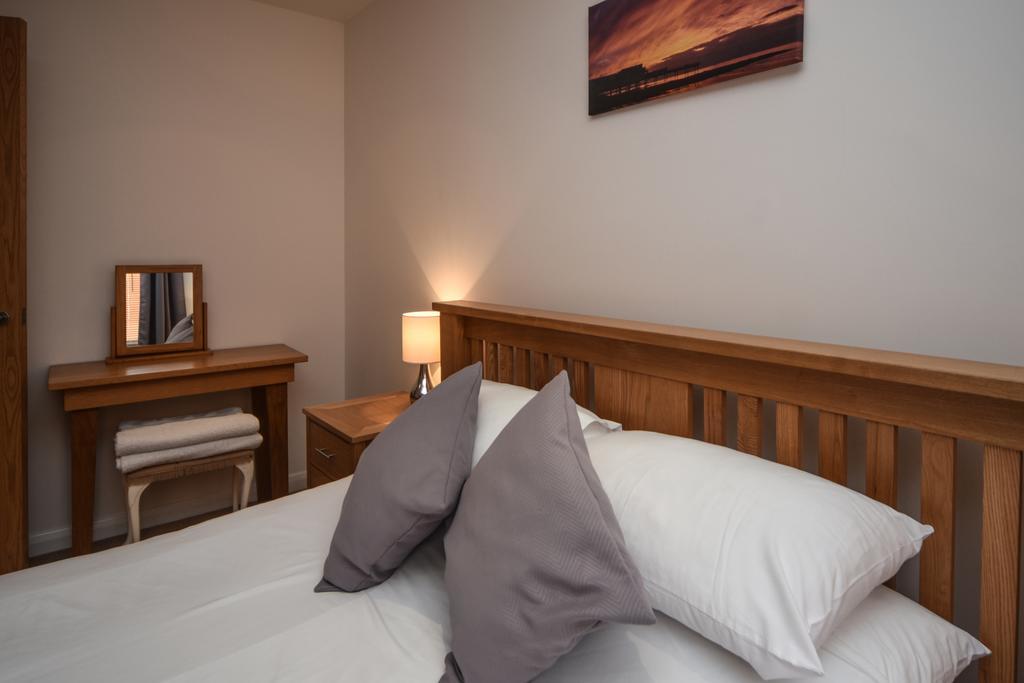 Parc Y Bryn Serviced Apartments Aberystwyth Extérieur photo