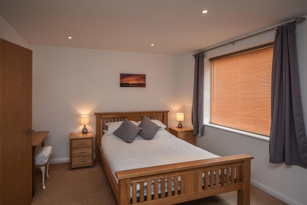 Parc Y Bryn Serviced Apartments Aberystwyth Extérieur photo