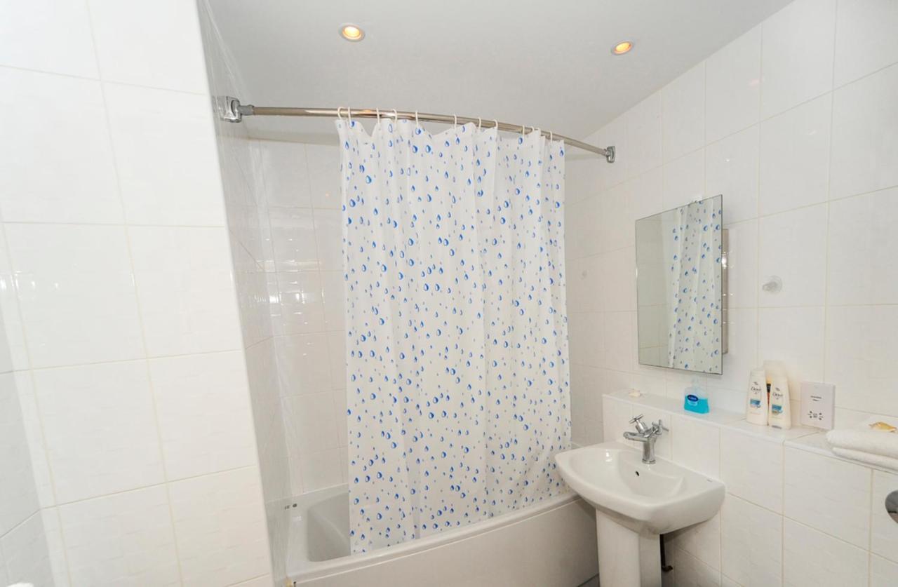 Parc Y Bryn Serviced Apartments Aberystwyth Extérieur photo
